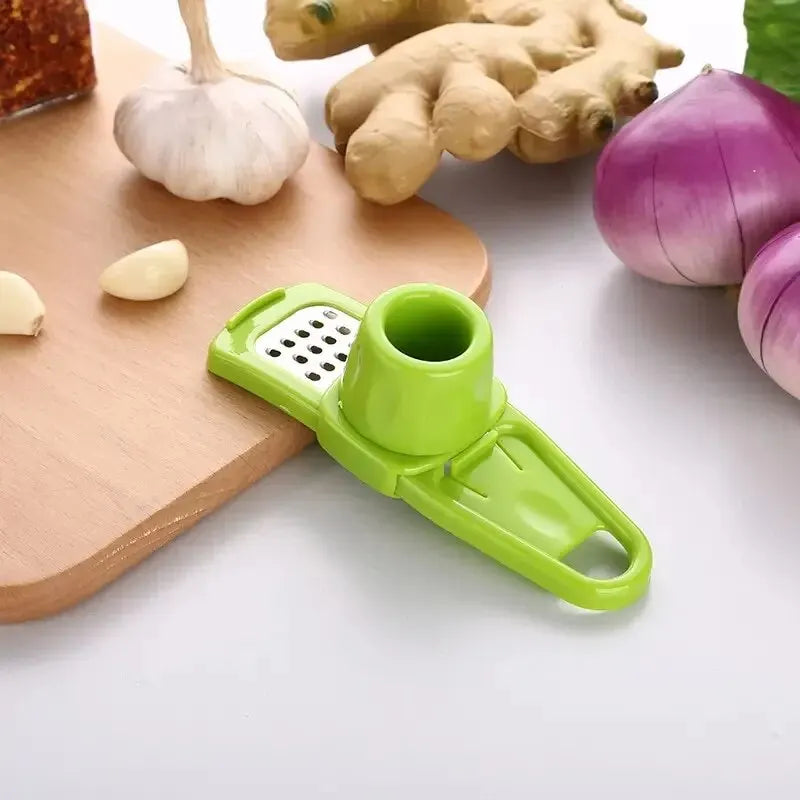 Mini Manual Garlic Grinder – Compact Handheld Garlic Press & Masher for Effortless Food Prep